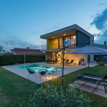 Holiday home In Mit Grossem Pool Dracevac